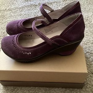 Jambu Lido, Wine, 9 shoes